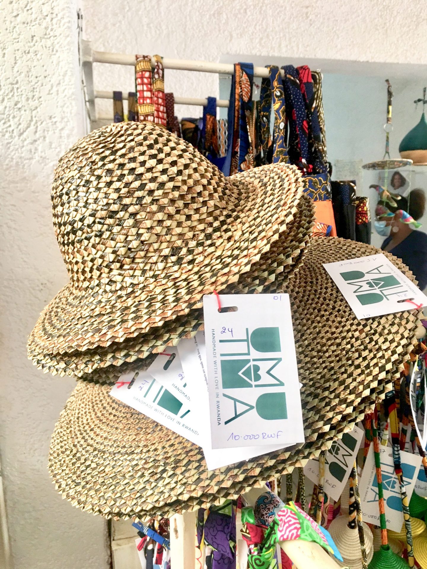 BUCKET HAT 2 banana _ cane leaves (2)